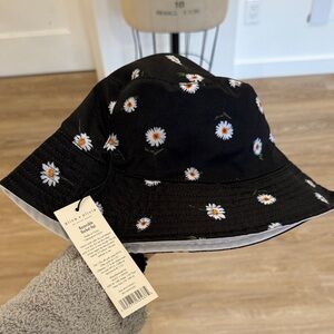 Alice + Olivia Black Floral Bucket Hat